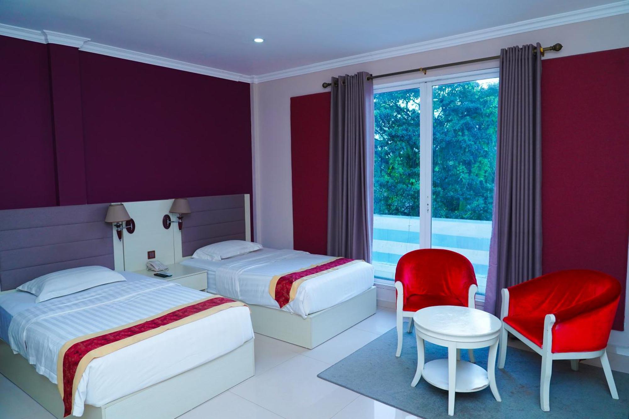 ติลโค จาฟนา ซิตี้ โฮเต็ล Hotel ภายนอก รูปภาพ