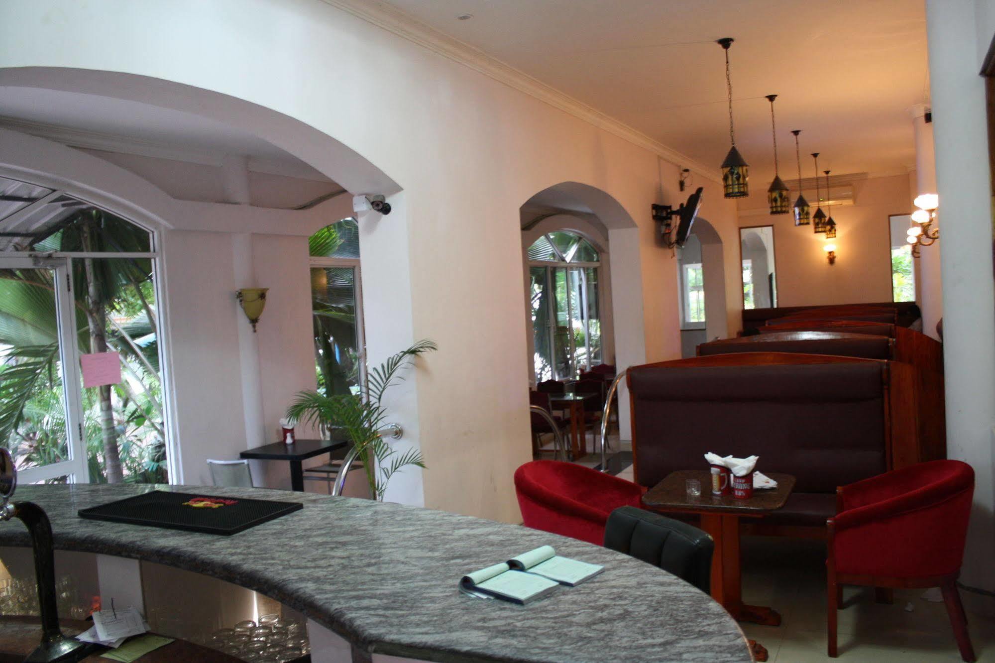 ติลโค จาฟนา ซิตี้ โฮเต็ล Hotel ภายนอก รูปภาพ